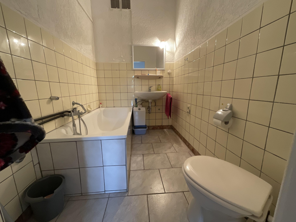 Wohnung III - Badezimmer